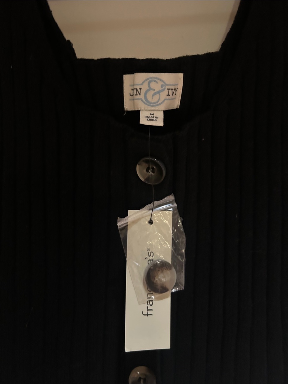 Black Ribbed Button-Front Tank Top - Picture 2 of 2